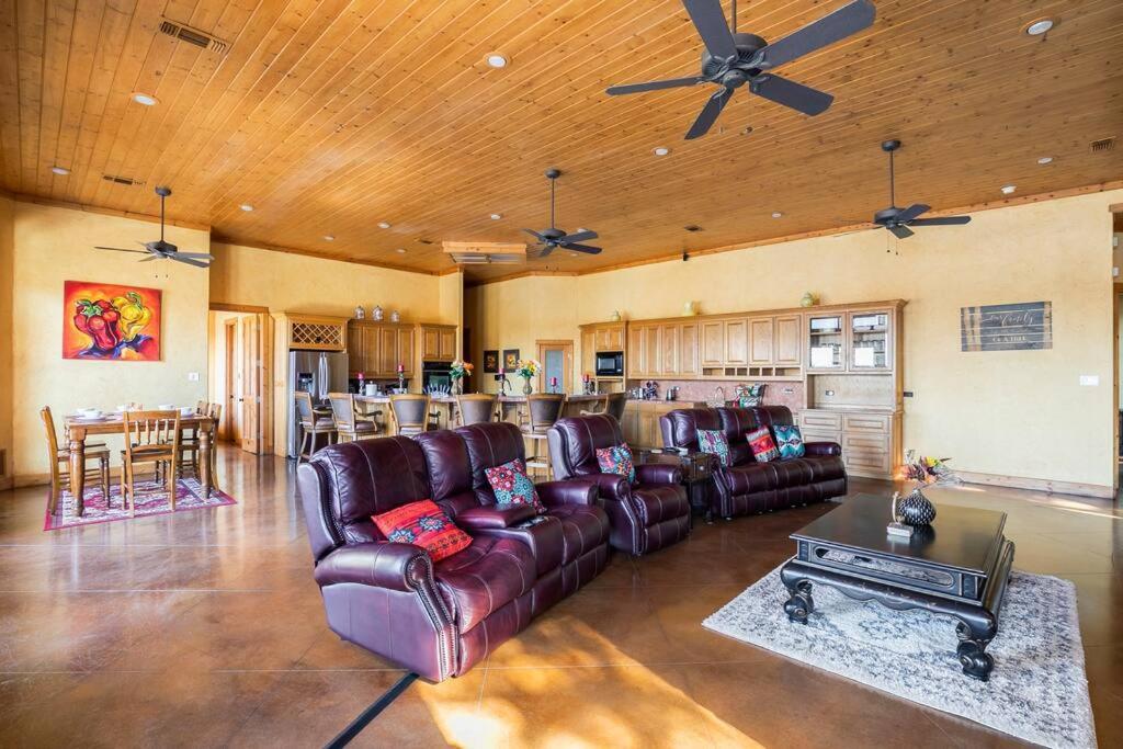 Texas Ranch House With 5 Bedroom And Fish Pond Ντάλλας Εξωτερικό φωτογραφία