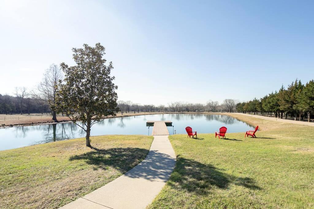 Texas Ranch House With 5 Bedroom And Fish Pond Ντάλλας Εξωτερικό φωτογραφία